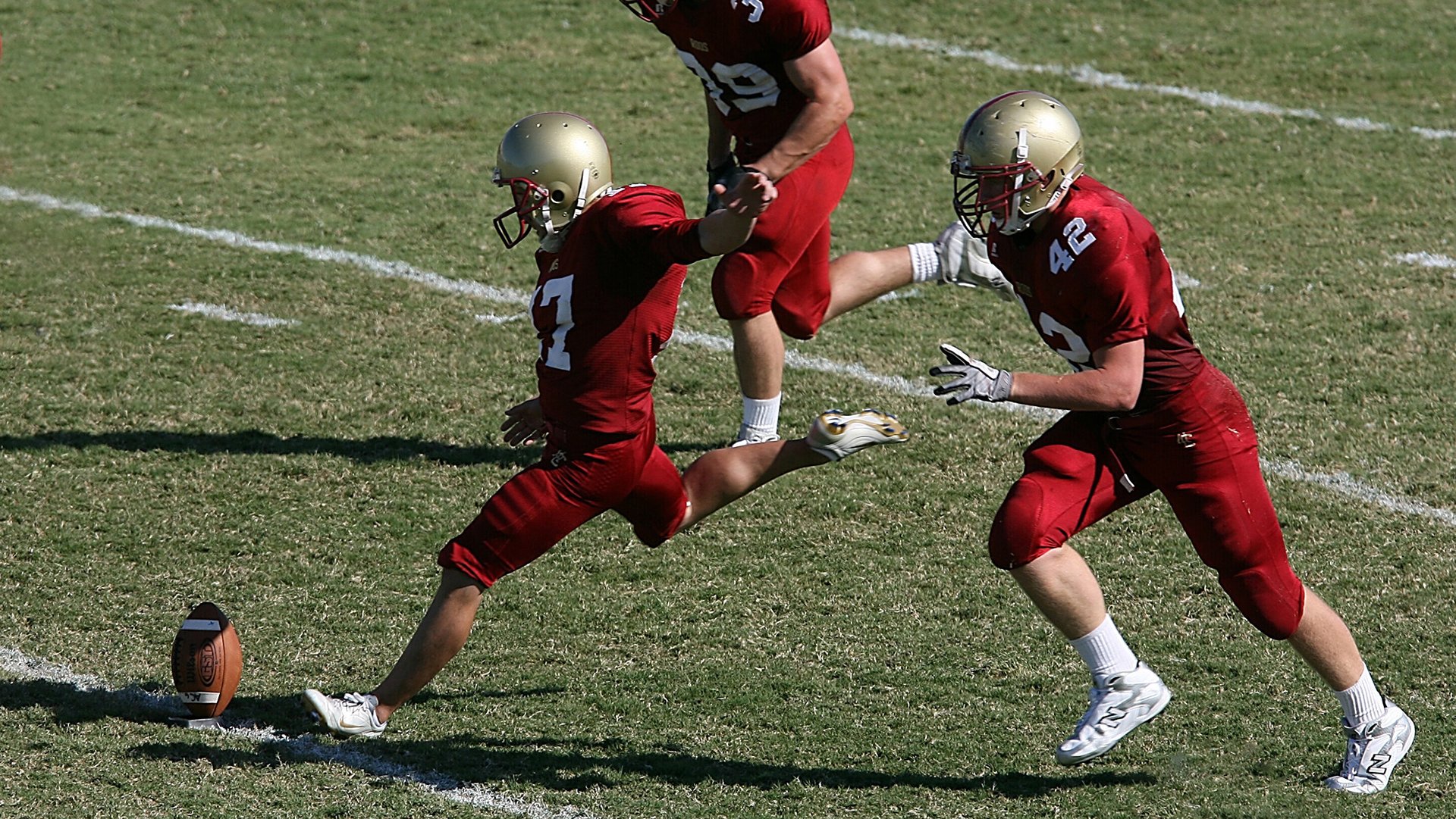 九游网页版官网-欧洲各国联赛激战正酣，豪门对垒不断，期待精彩表演，欧洲各球队联赛