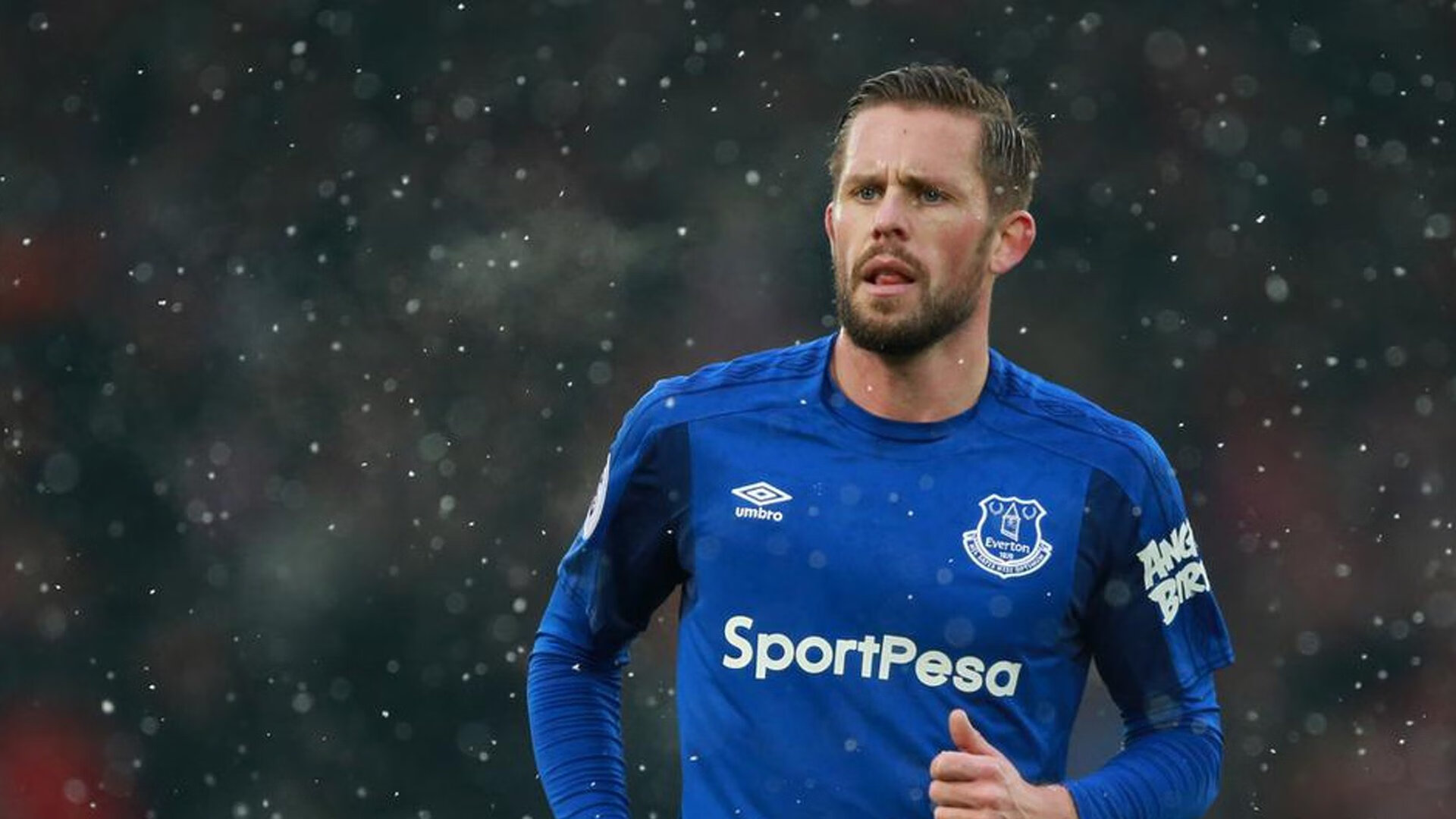 波尔曼的突破和防守让袋鼠队在橄榄球锦标赛中屡屡制胜